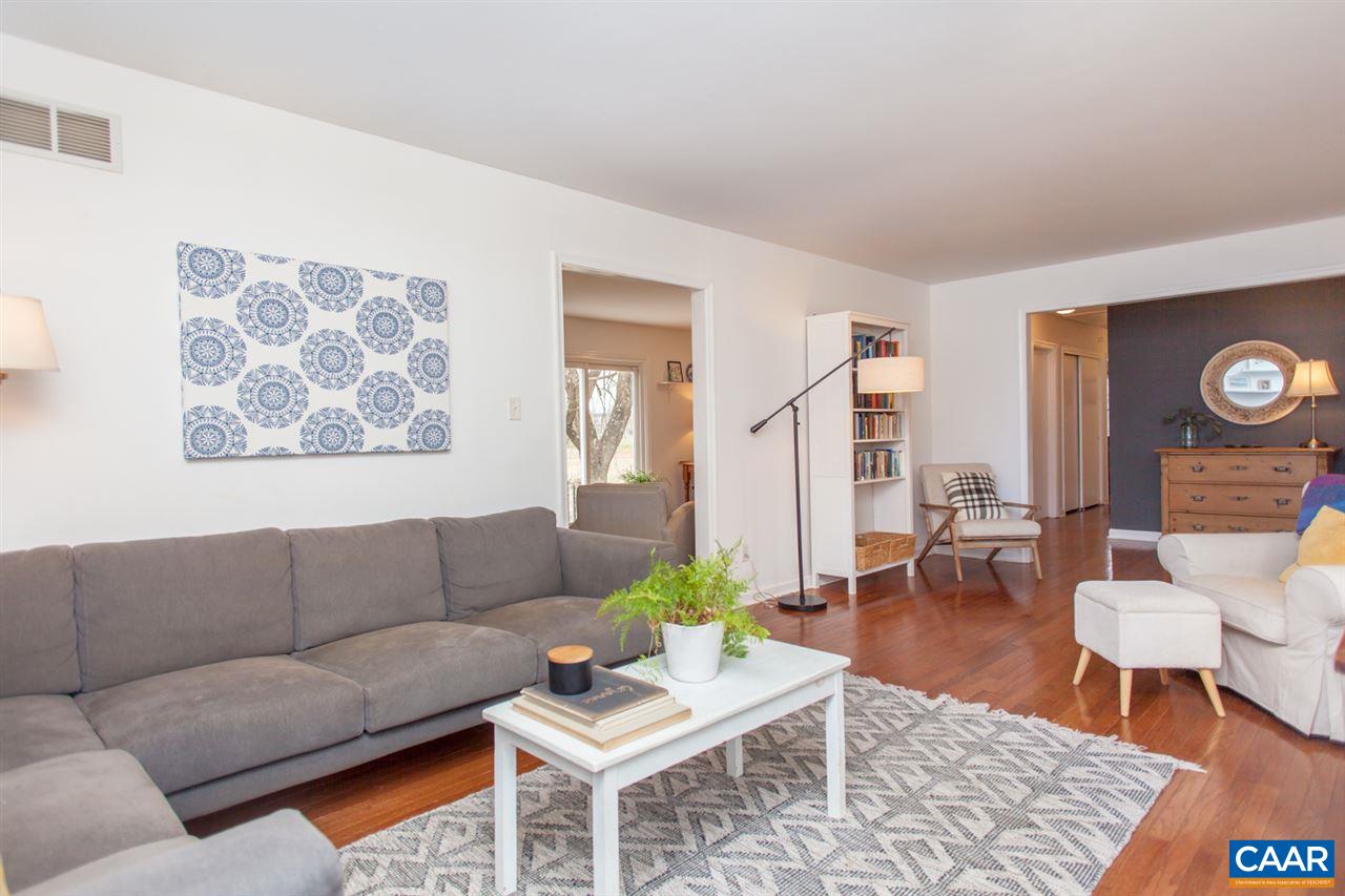 817 Woodlands Road Charlottesville, VA 22901 - Photo 6 of 42 Gallery Image 6