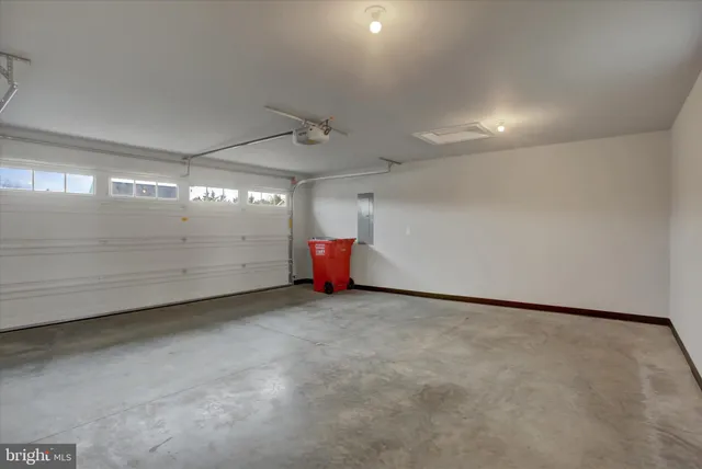 a view of a room with an empty space