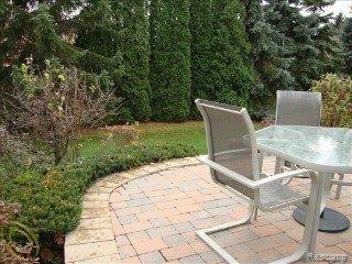 486 Buttercup Drive Rochester, MI 48307 - Photo 15 of 15 Treelined property