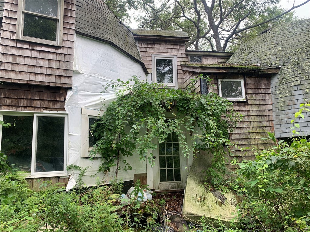 39 Old Stone Church Road Little Compton, RI 02837 - Photo 5 of 24