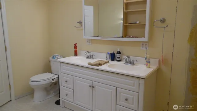 $400,000 | 117 Greenwood Drive, Randle, WA 98377