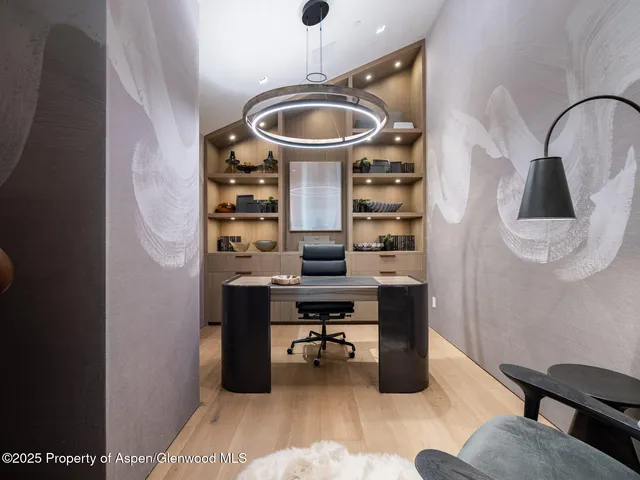 $500,000 | 936 King Street, Aspen, CO 81611