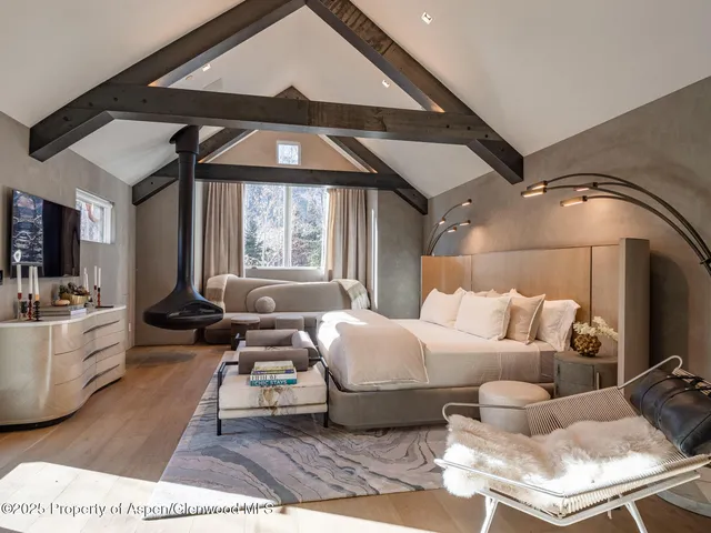 $500,000 | 936 King Street, Aspen, CO 81611