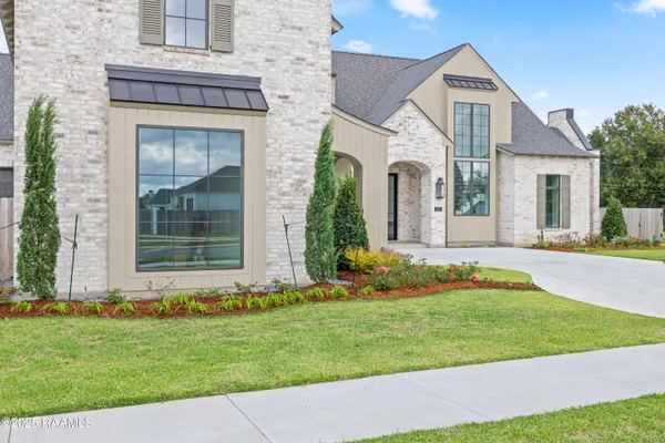 $1,299,000 | 619 Gunter Grass Court, Lafayette, LA 70508