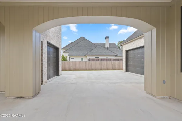$1,299,000 | 619 Gunter Grass Court, Lafayette, LA 70508