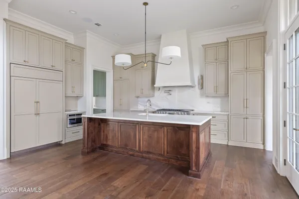 $1,299,000 | 619 Gunter Grass Court, Lafayette, LA 70508