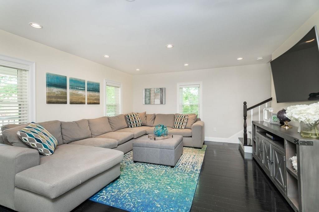 2 Crest Road Wakefield, MA 01880 - Photo 6 of 29 Gallery Image 6