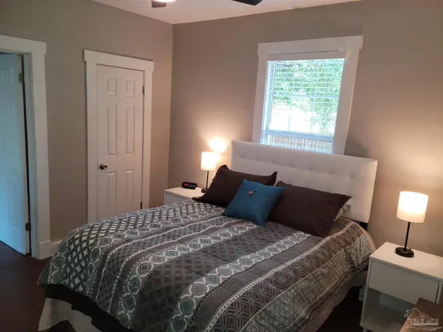 $2,000 | 105 North D Street, Pensacola, FL 32502