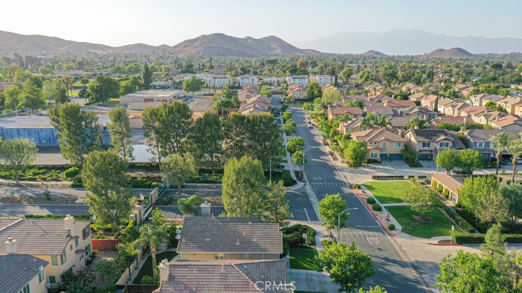 4696 Parkscape Drive Riverside, CA 92505 - Photo 13 of 63