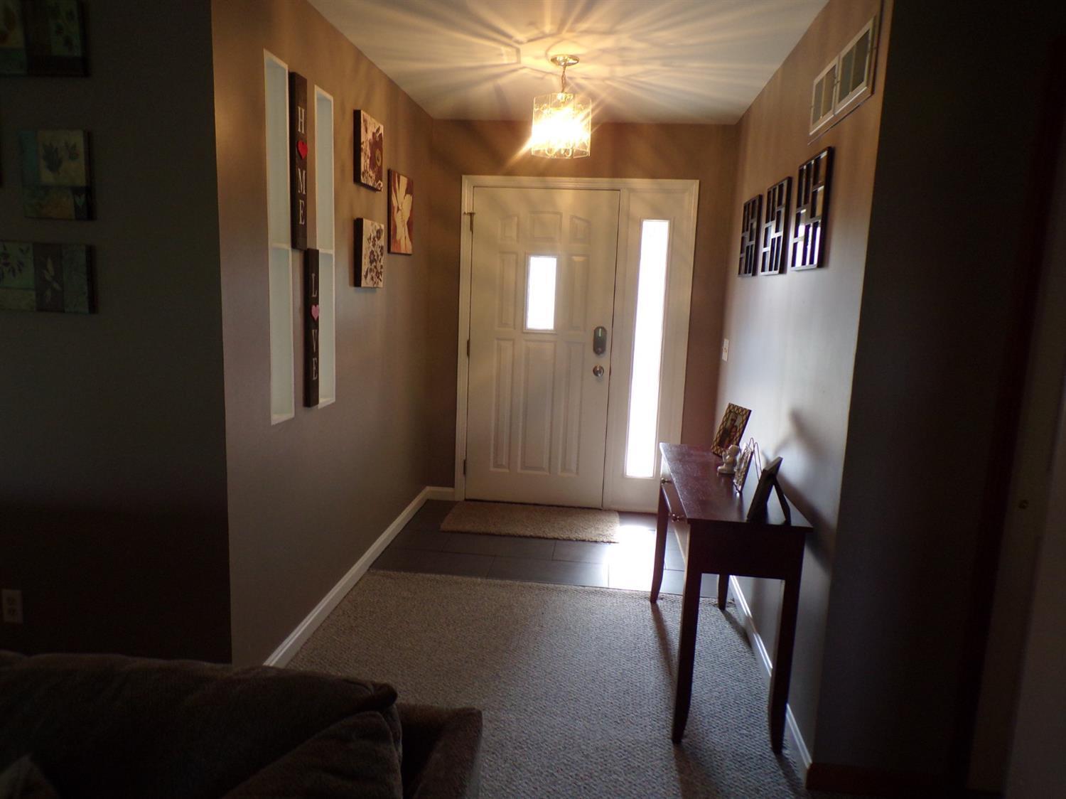 4560 Springdale Road Cincinnati, OH 45251 - Photo 7 of 41 Gallery Image 7