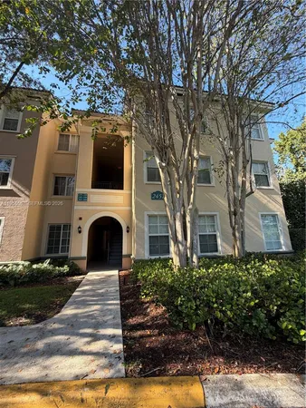 $2,350 | 2451 Centergate Drive, Unit 106, Miramar, FL 33025