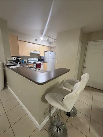 $2,350 | 2451 Centergate Drive, Unit 106, Miramar, FL 33025