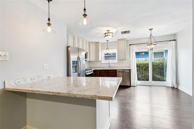 $2,400 | 1433 Poinsettia Drive, Metairie, LA 70005