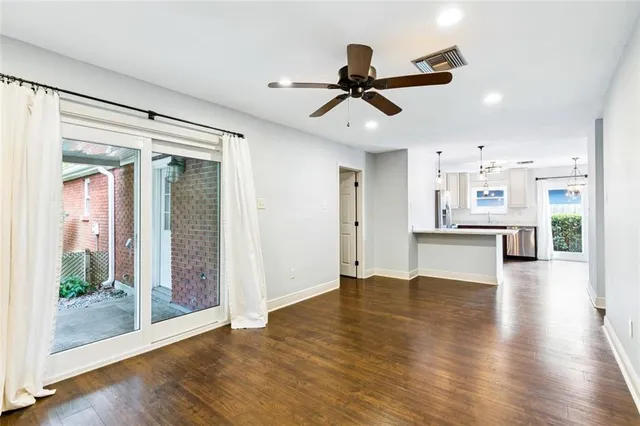 $2,400 | 1433 Poinsettia Drive, Metairie, LA 70005