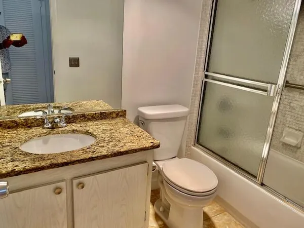 $1,800 | 4801 Esedra Court, Unit 205, Lake Worth, FL 33467