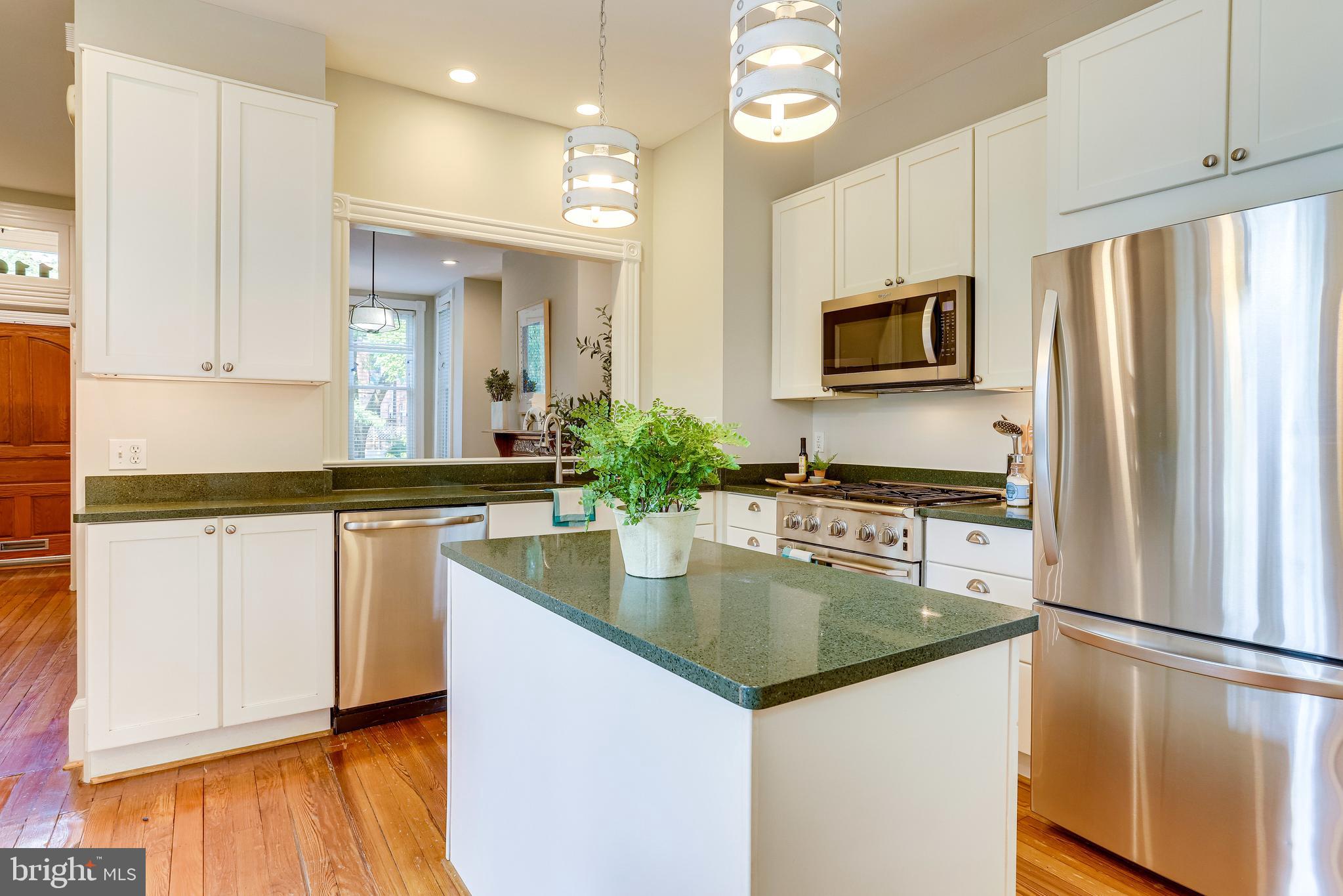 116 9th Street Southeast Washington, DC 20003 - Photo 14 of 56 Easy flow between areas on main level