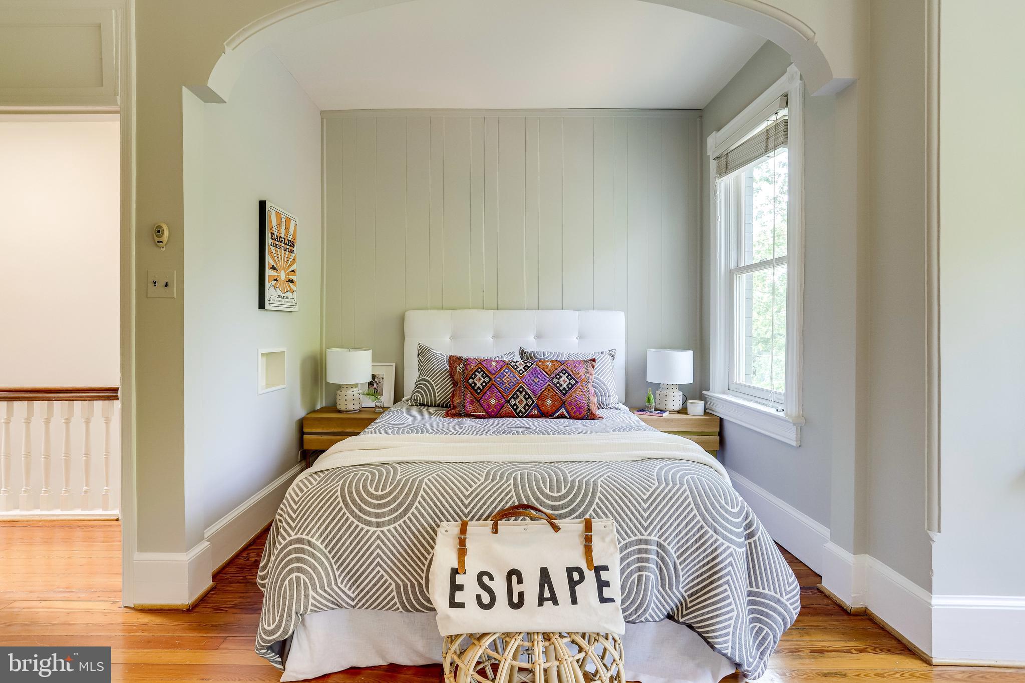 116 9th Street Southeast Washington, DC 20003 - Photo 23 of 56 Pleasant nook for queen bed