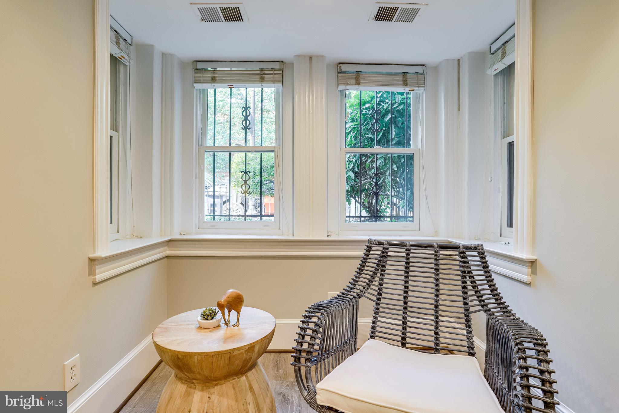 116 9th Street Southeast Washington, DC 20003 - Photo 33 of 56 Spacious bay is BRIGHT