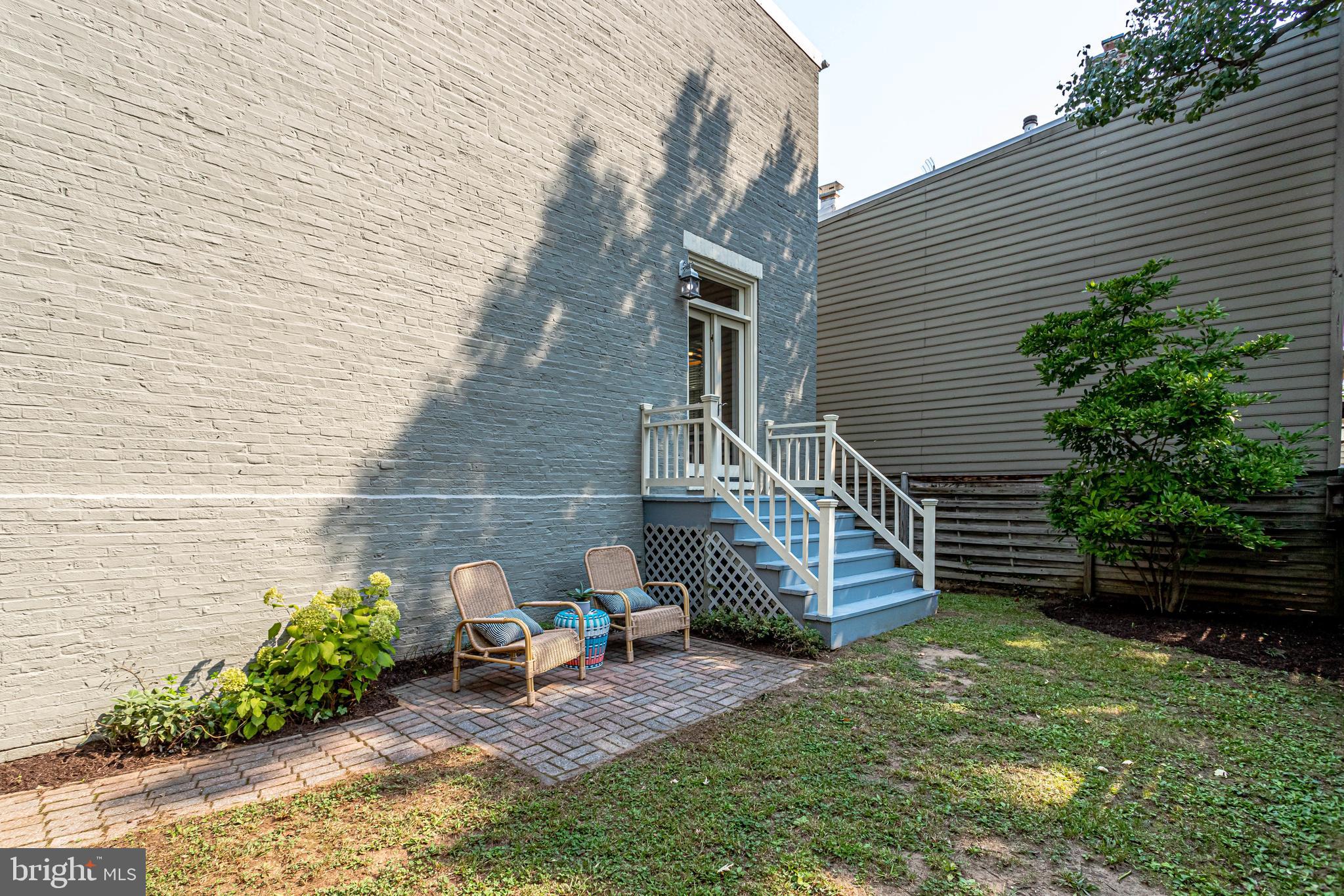 116 9th Street Southeast Washington, DC 20003 - Photo 44 of 56 PRIVATE yard. A 3ft easement is BEHIND this fence