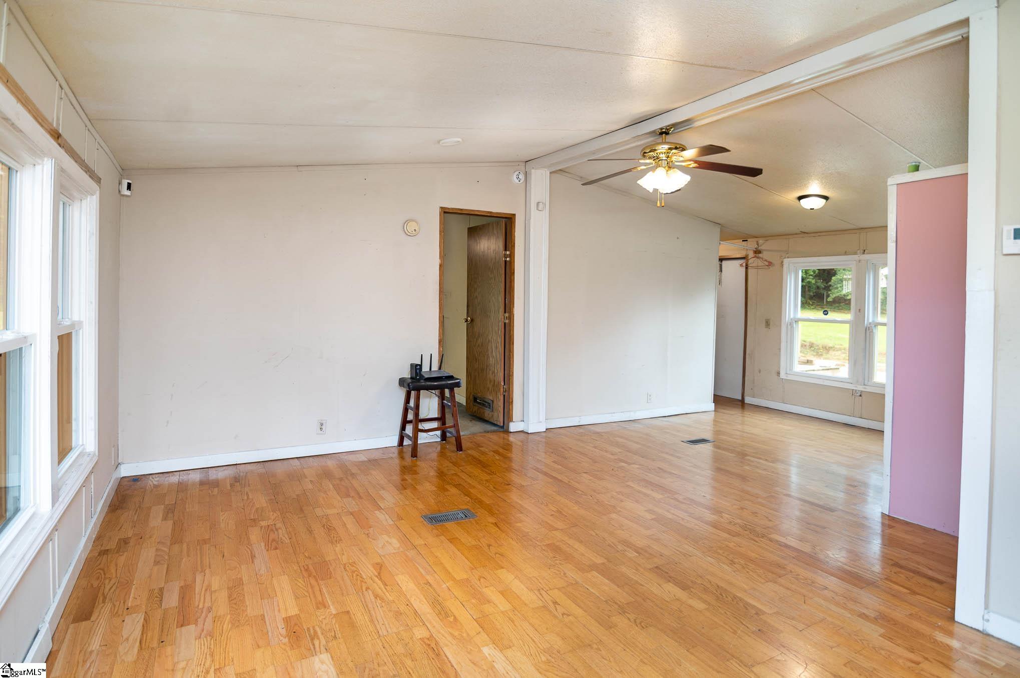 175 Folk Road Chesnee, SC 29323 - Photo 5 of 27