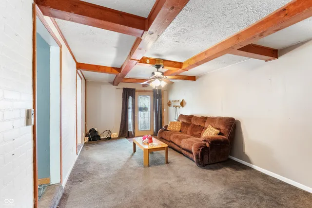 $110,000 | 149 South 7th Street, Austin, IN 47102