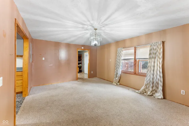 $110,000 | 149 South 7th Street, Austin, IN 47102