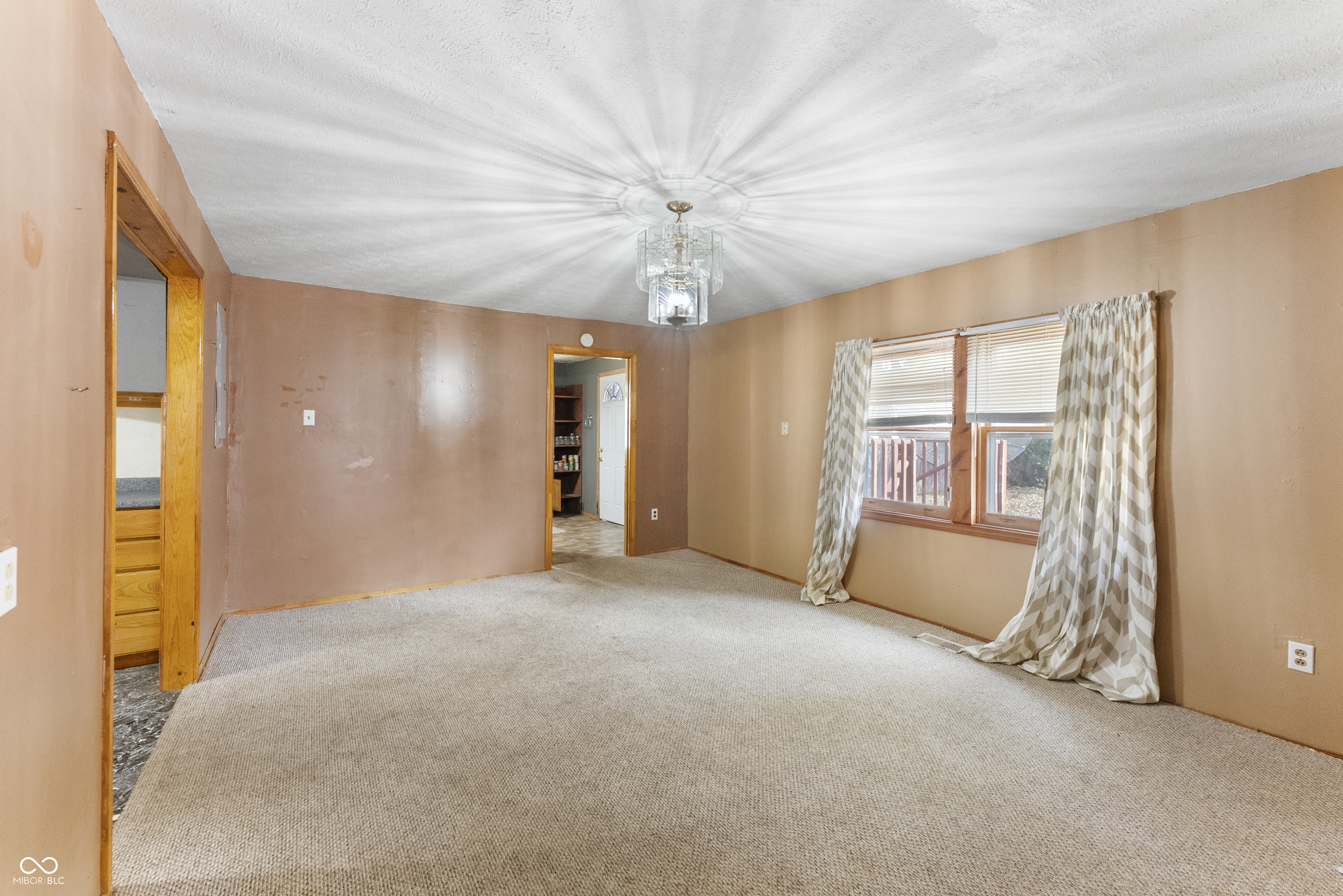 149 South 7th Street Austin, IN 47102 - Photo 23 of 32