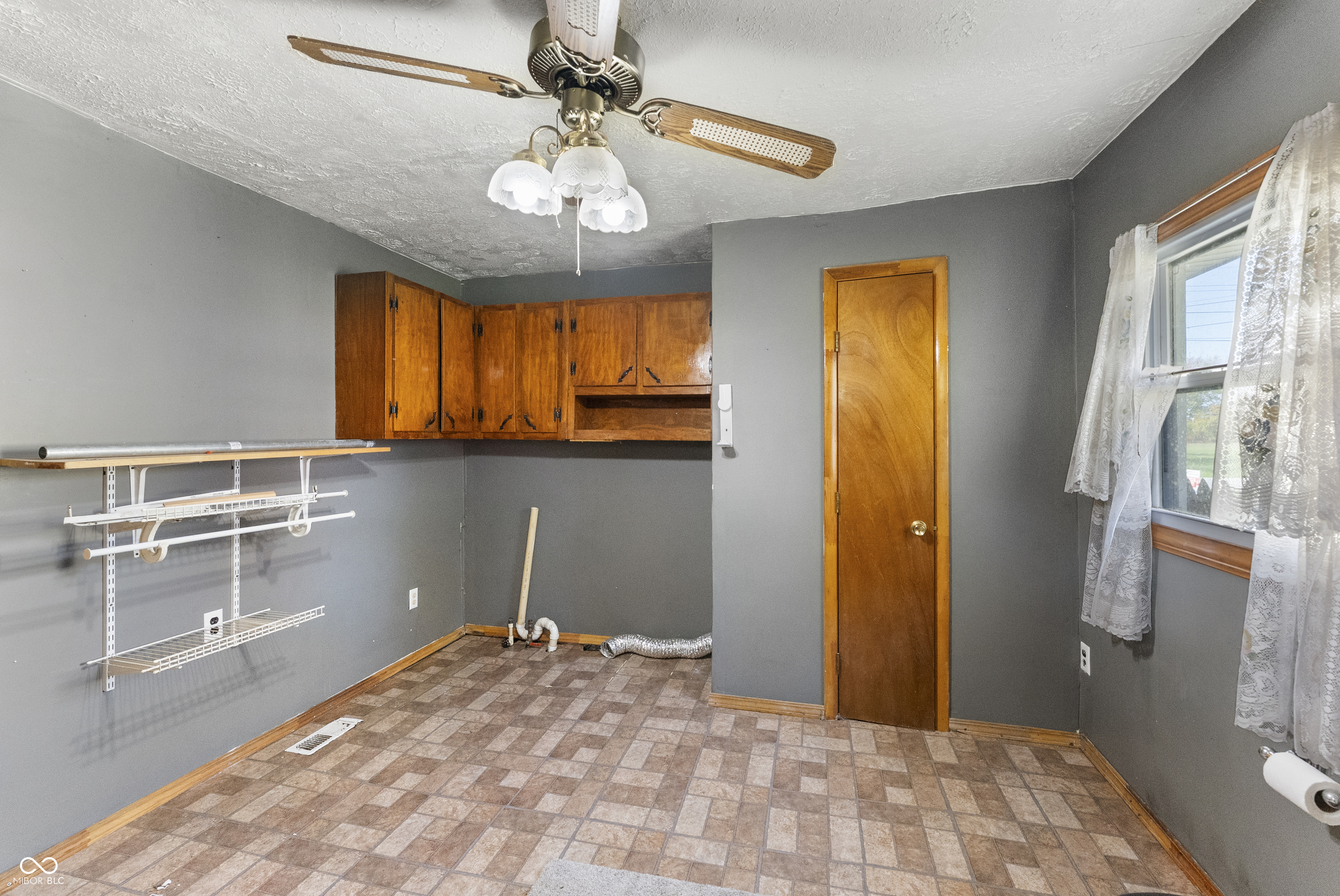 149 South 7th Street Austin, IN 47102 - Photo 28 of 32