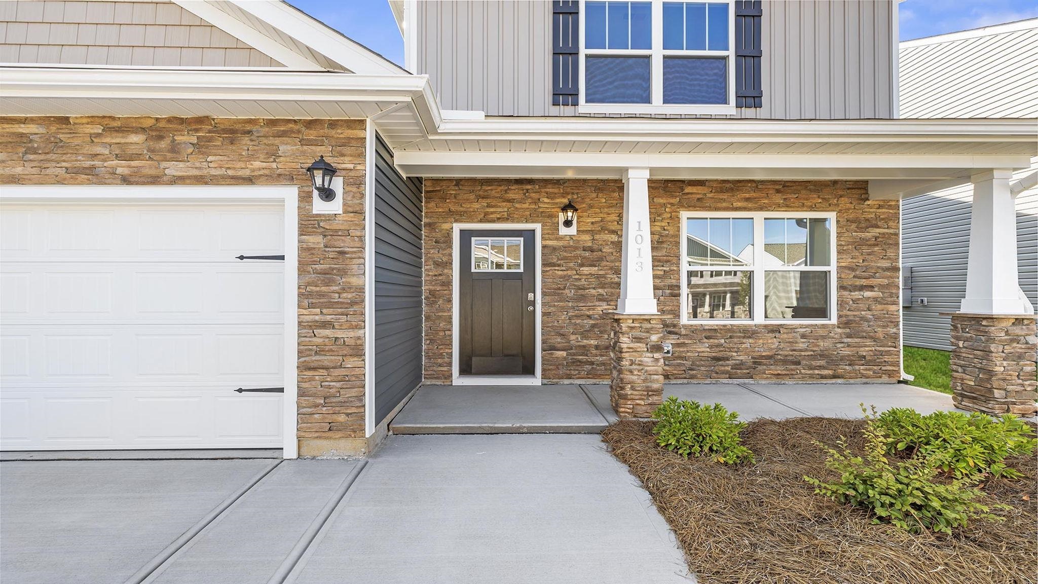 1013 Roleson Way Woodruff, SC 29388 - Photo 3 of 33 Gallery Image 3
