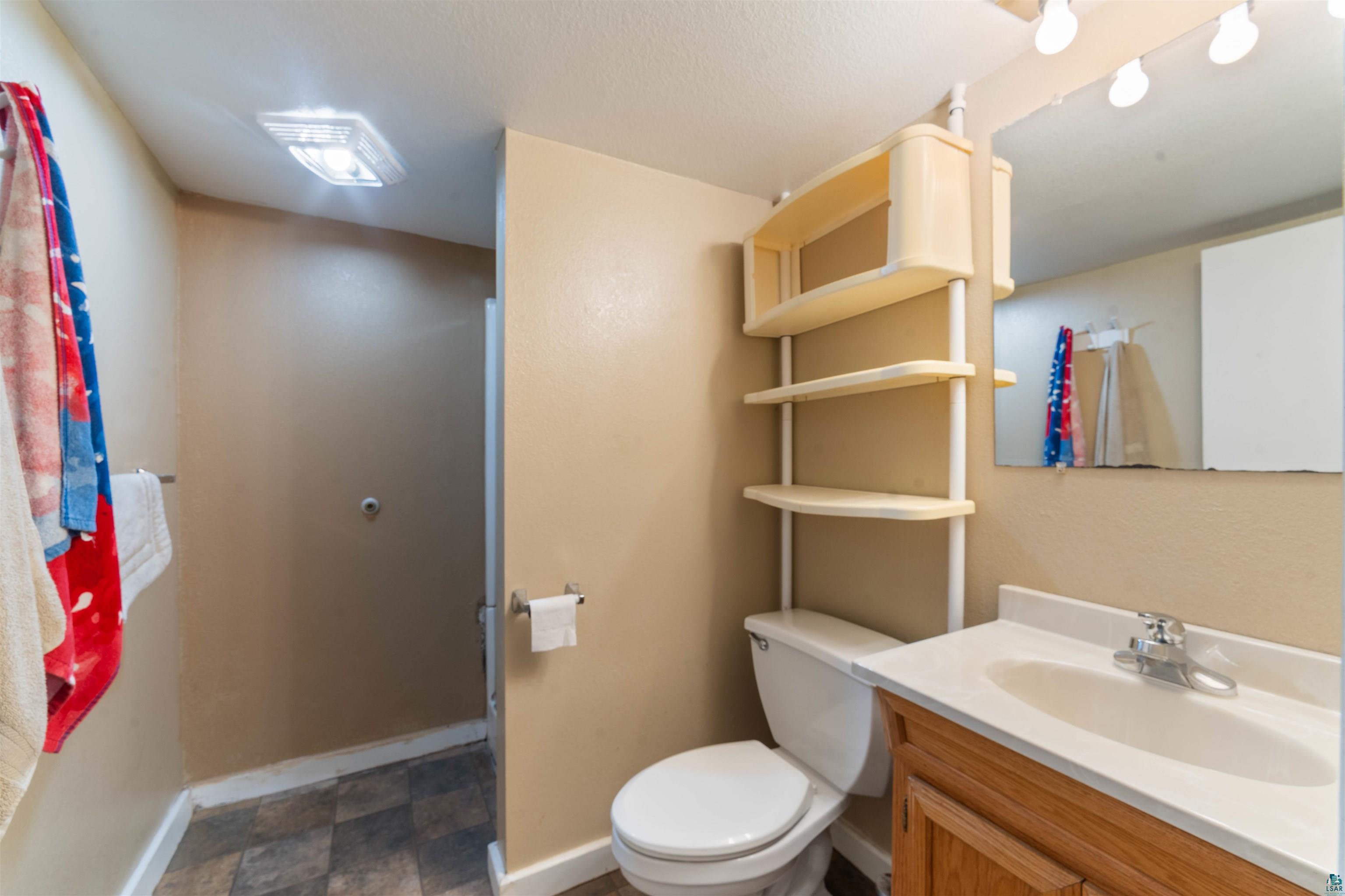 915 Grandview Avenue Duluth, MN 55812 - Photo 18 of 33