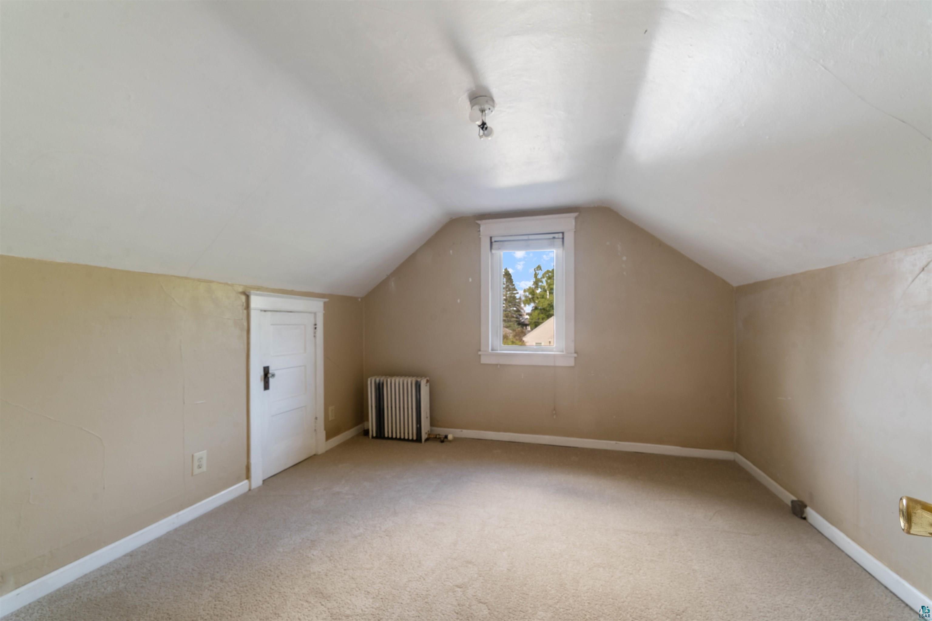 915 Grandview Avenue Duluth, MN 55812 - Photo 23 of 33