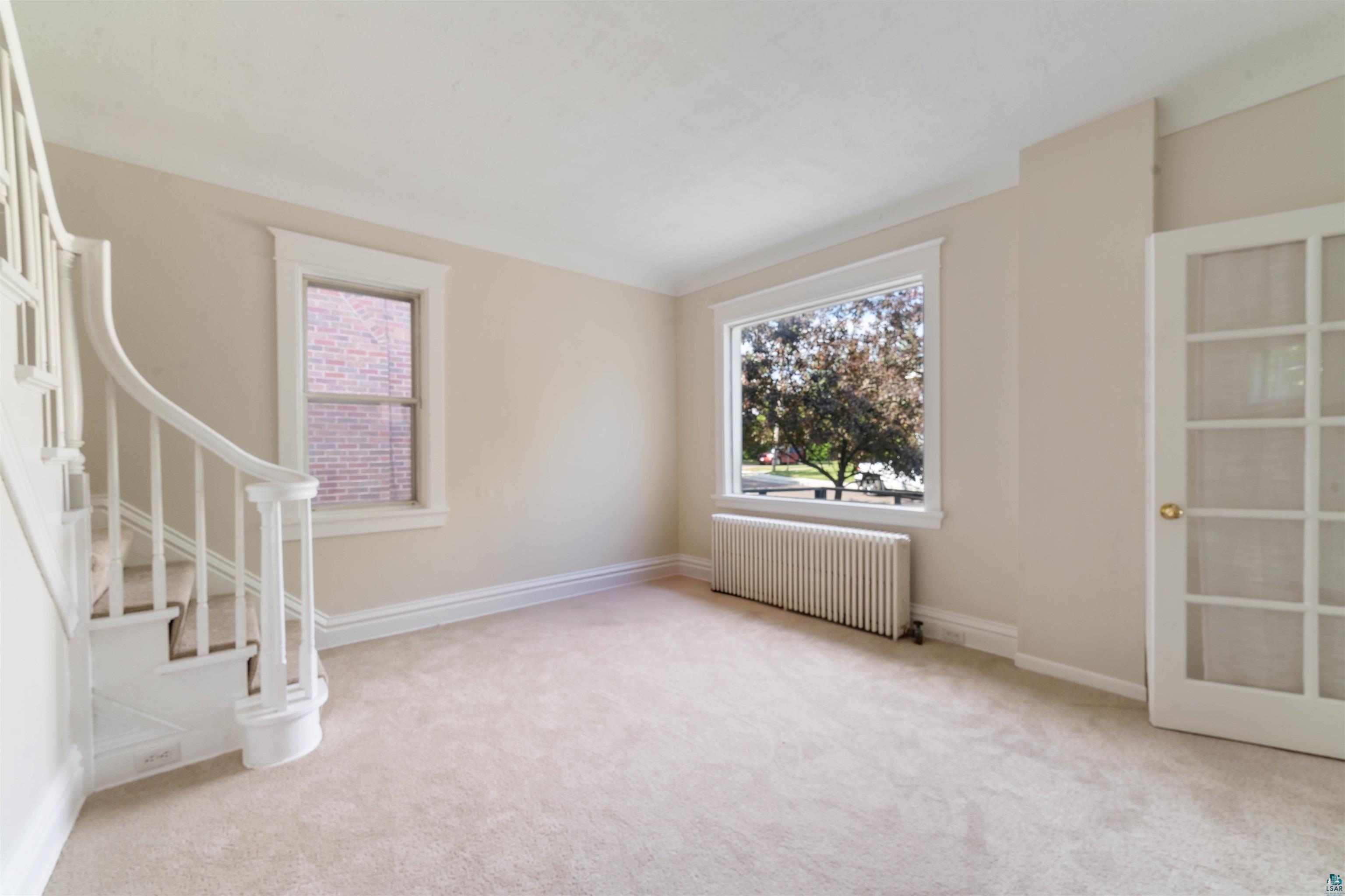 915 Grandview Avenue Duluth, MN 55812 - Photo 9 of 33