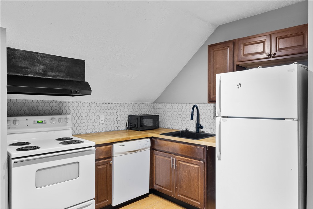 47 Atkinson Street Rochester, NY 14608 - Photo 32 of 48