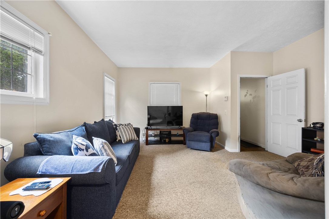 47 Atkinson Street Rochester, NY 14608 - Photo 4 of 48