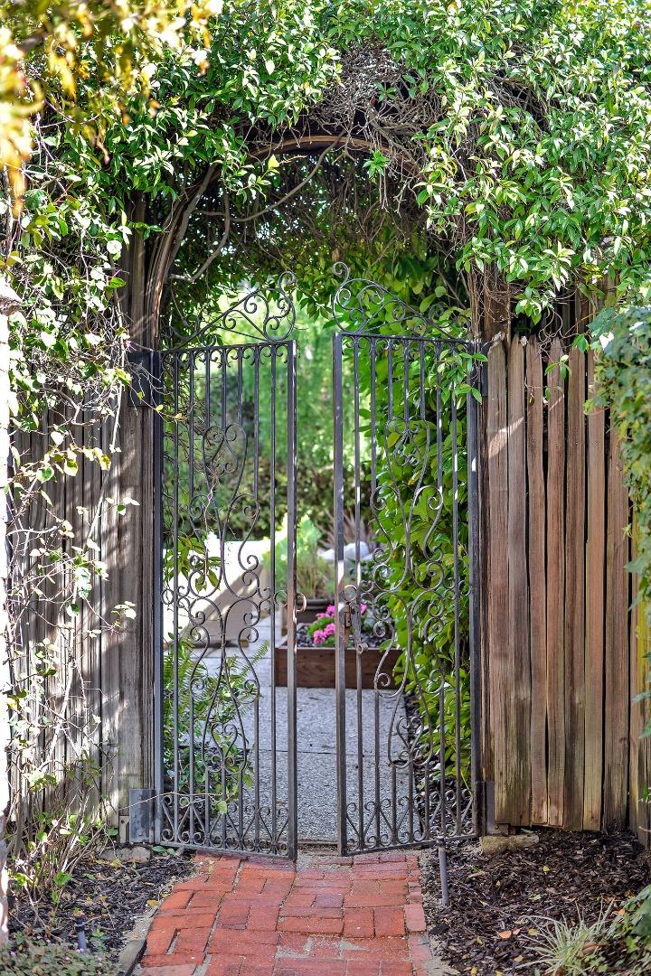 25 Ericson Road San Mateo, CA 94402 - Photo 44 of 50
