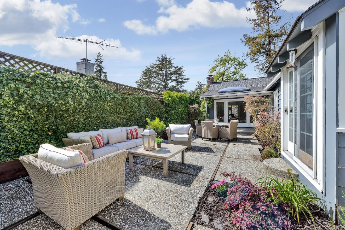 25 Ericson Road San Mateo, CA 94402 - Photo 46 of 50