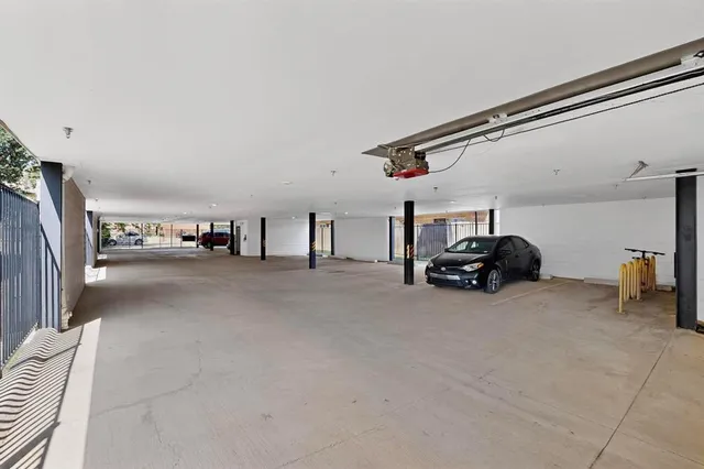 $1,250 | 800 South Welch Street, Unit 101, Denton, TX 76201