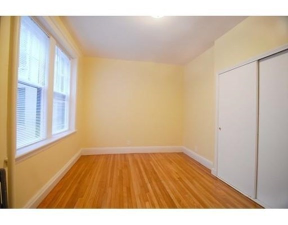 29 Mt Hood Road, Unit 4 Boston, MA 02135 - Photo 4 of 7 Gallery Image 4