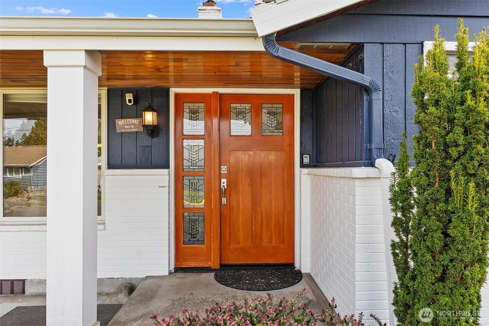 612 Aloha Way Edmonds, WA 98020 - Photo 8 of 39