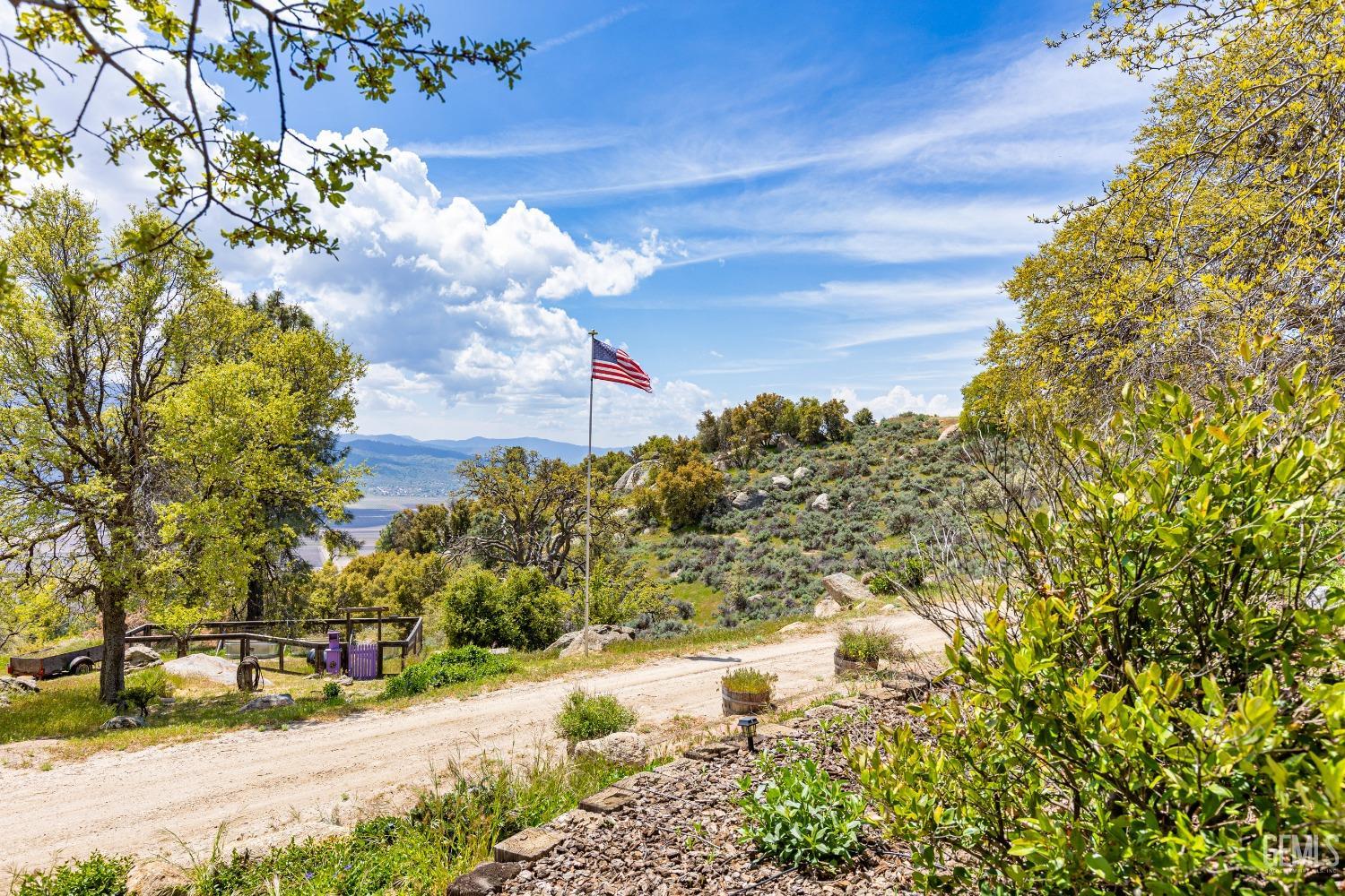 Undisclosed Address Tehachapi, CA 93561 - Photo 35 of 49