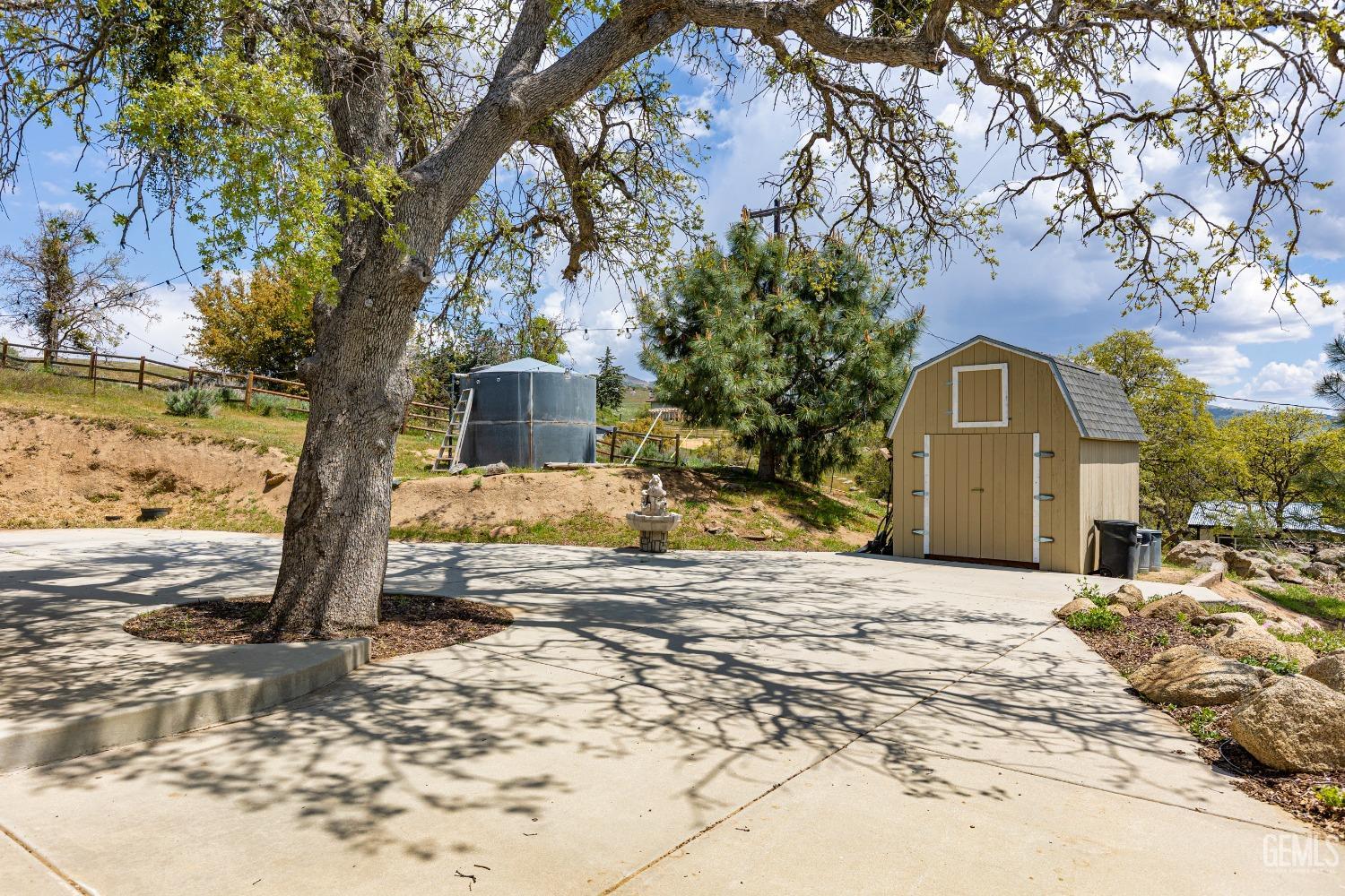 Undisclosed Address Tehachapi, CA 93561 - Photo 38 of 49