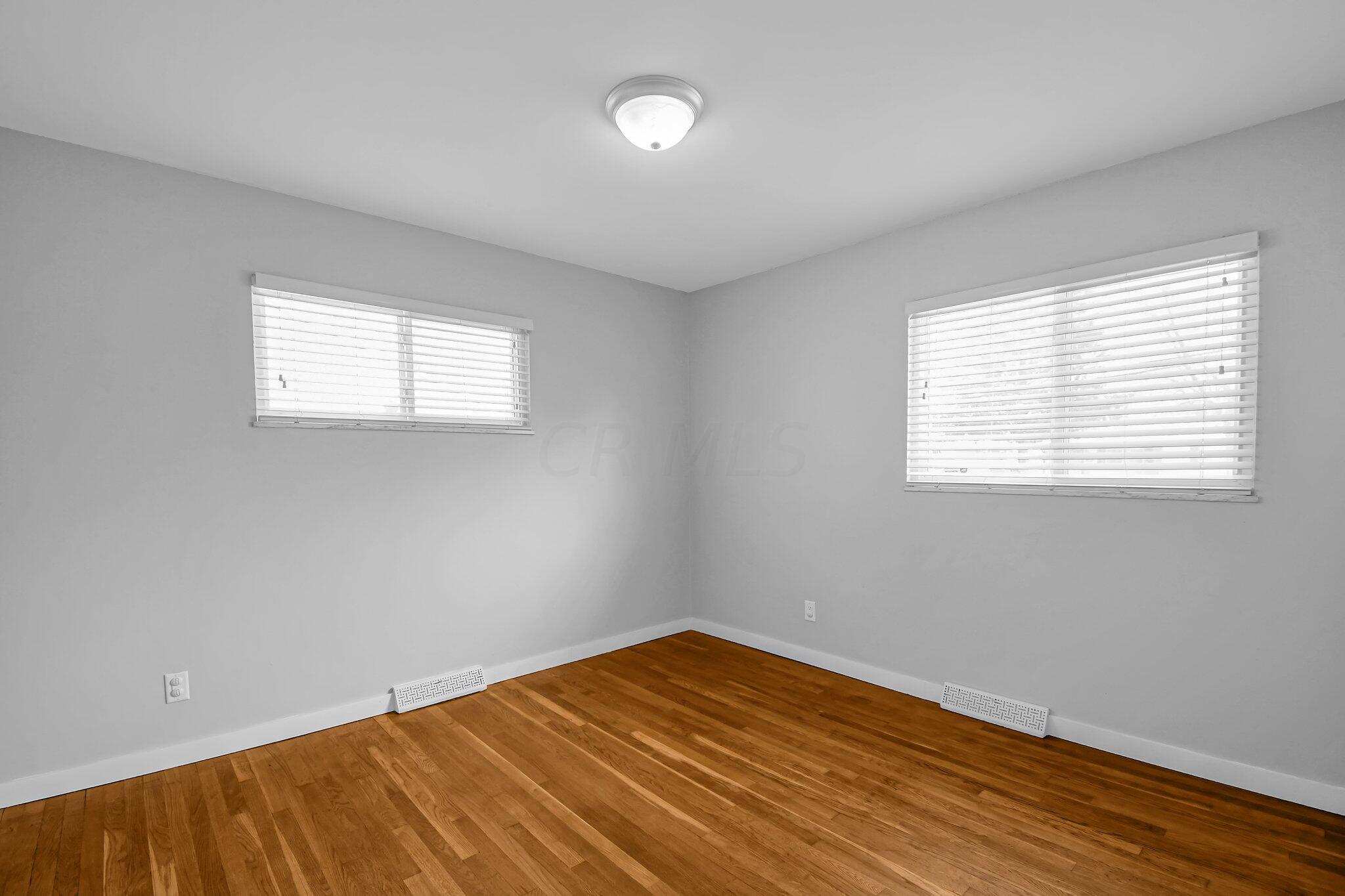1637 Courtright Road Columbus, OH 43227 - Photo 15 of 33 15-web-or-mls-1637-courtright-rd