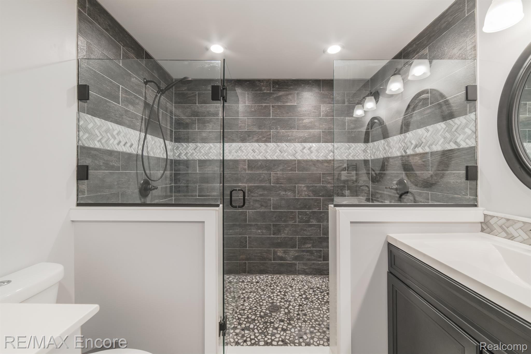 5161 North Georgetown Road Grand Blanc, MI 48439 - Photo 22 of 41 5161 N Georgetown-26.jpg
