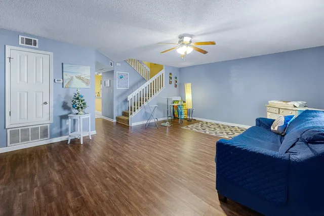 $255,000 | 940 Central Avenue, Unit 18, Fort Walton Beach, FL 32547