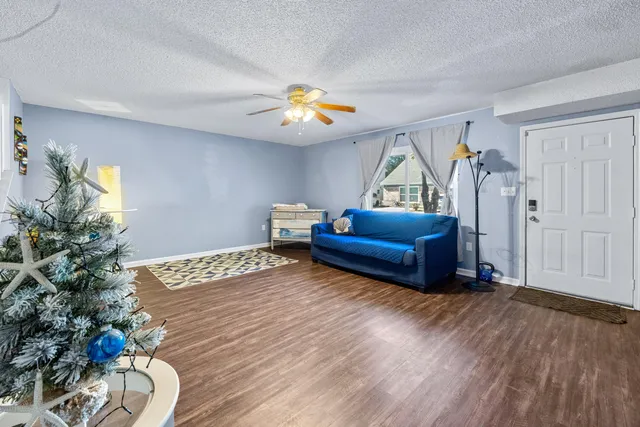 $255,000 | 940 Central Avenue, Unit 18, Fort Walton Beach, FL 32547