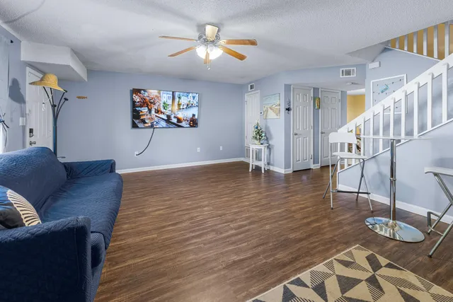 $255,000 | 940 Central Avenue, Unit 18, Fort Walton Beach, FL 32547