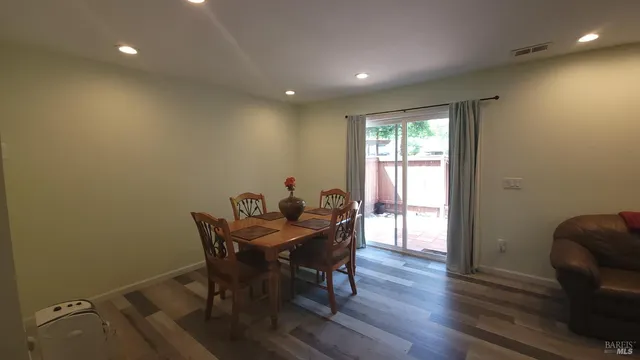 $2,750 | 2315 Cross Avenue, Santa Rosa, CA 95401