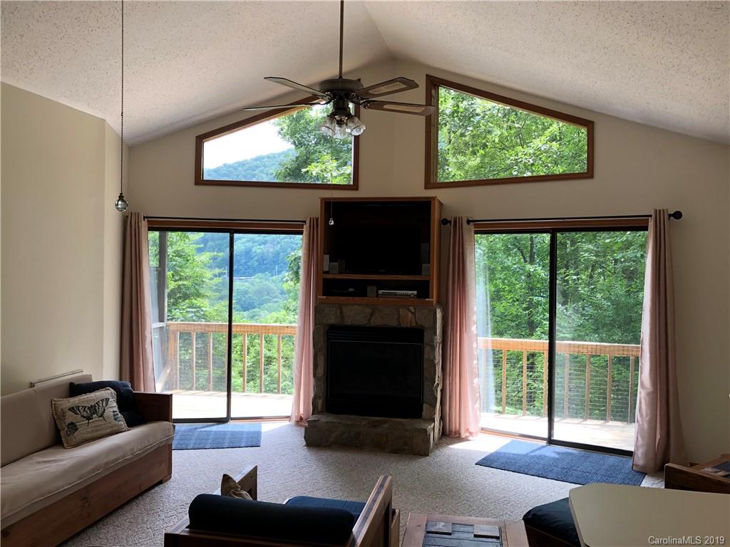325 Hidden Cove Road Maggie Valley, NC 28751 - Photo 3 of 15 Gallery Image 3