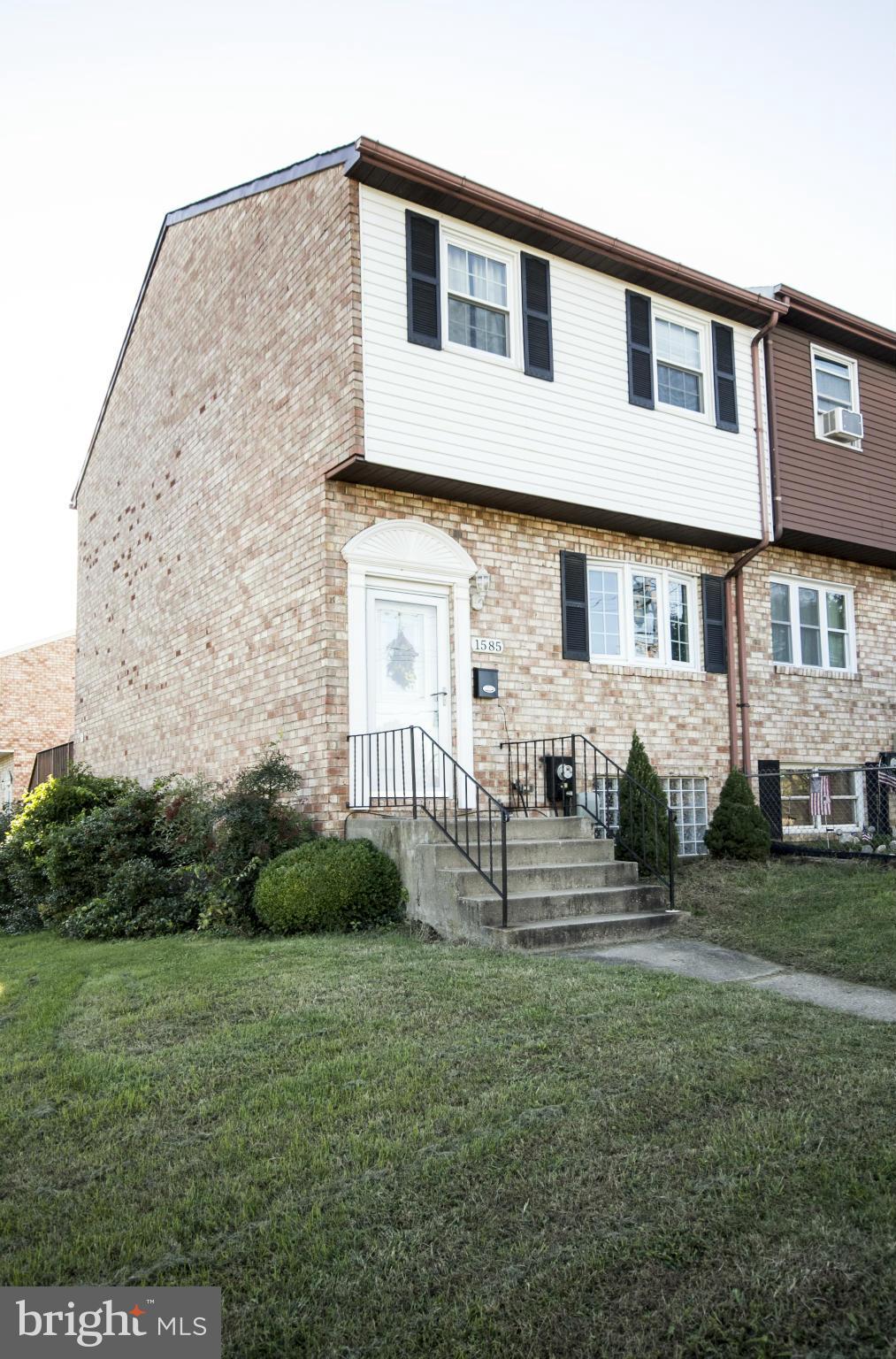 1585 Lynch Road Baltimore, MD 21222 - Photo 1 of 29 Exterior (Front)