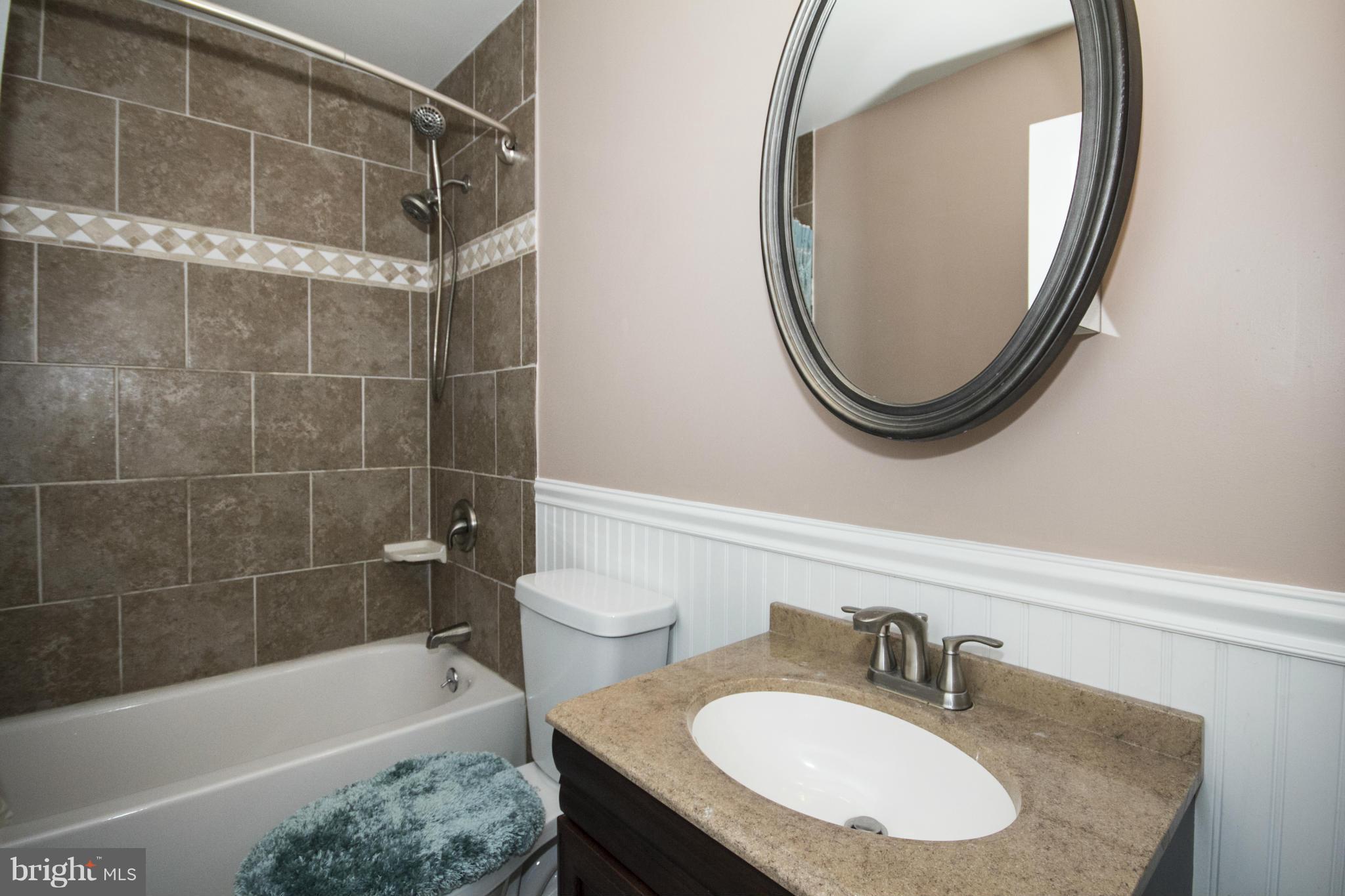 1585 Lynch Road Baltimore, MD 21222 - Photo 24 of 29 Bath (Master)